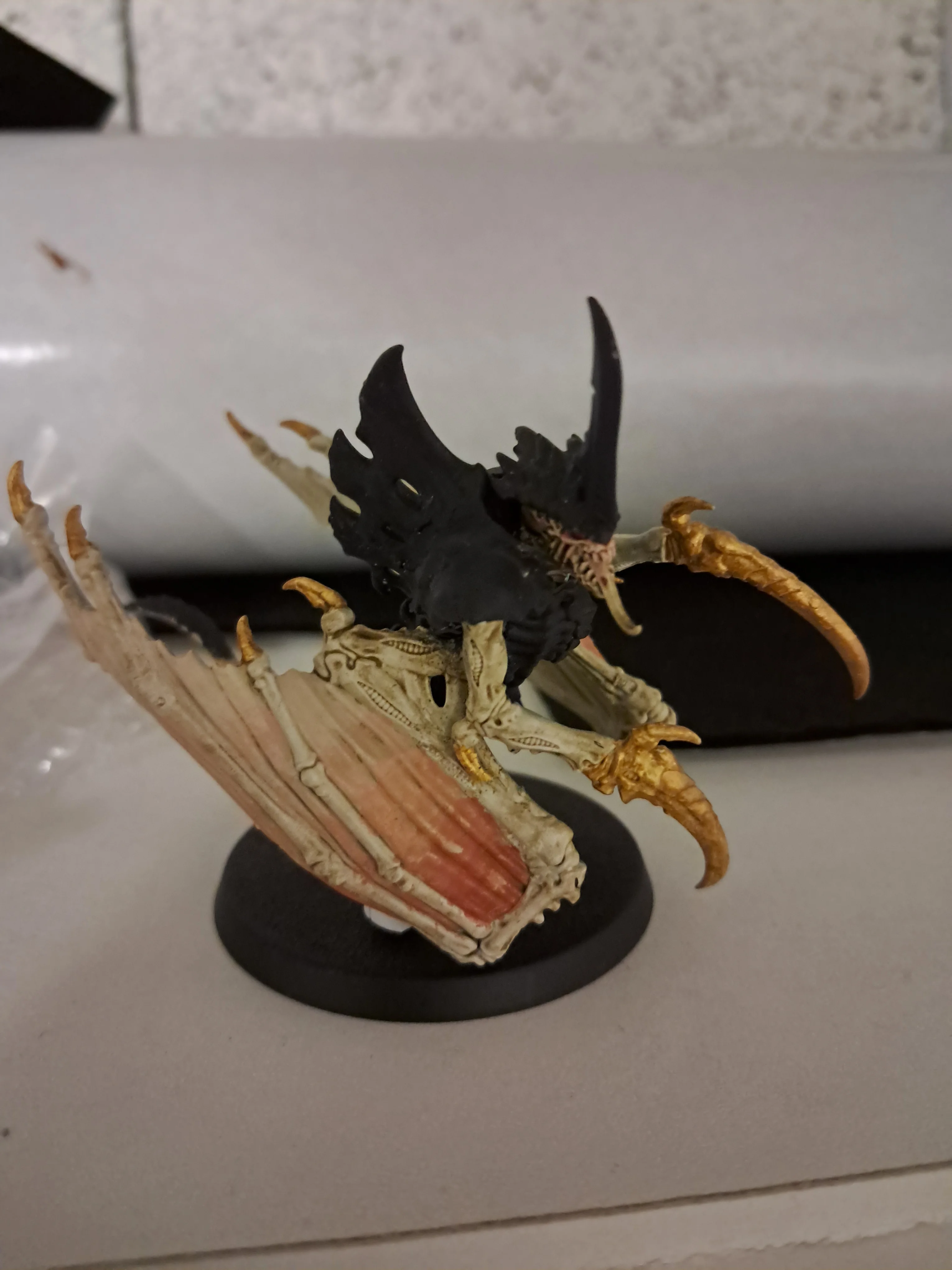 Primat Tyranide Ailé